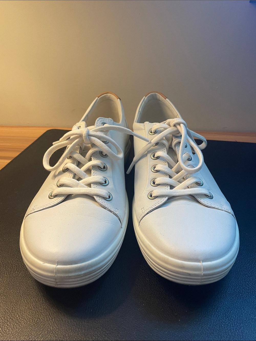 Ecco Soft 7 Shoes - Picture 2 of 9